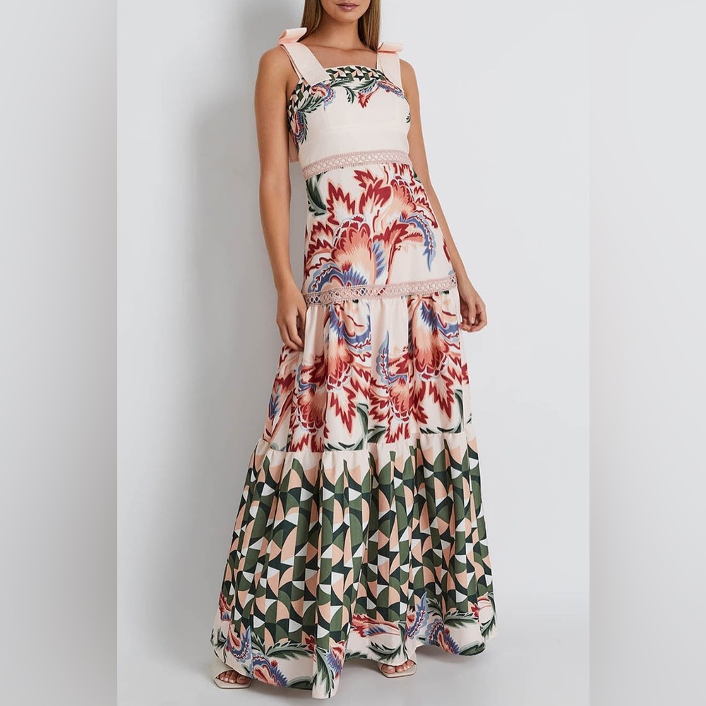 PATBO Plitka Maxi Dress